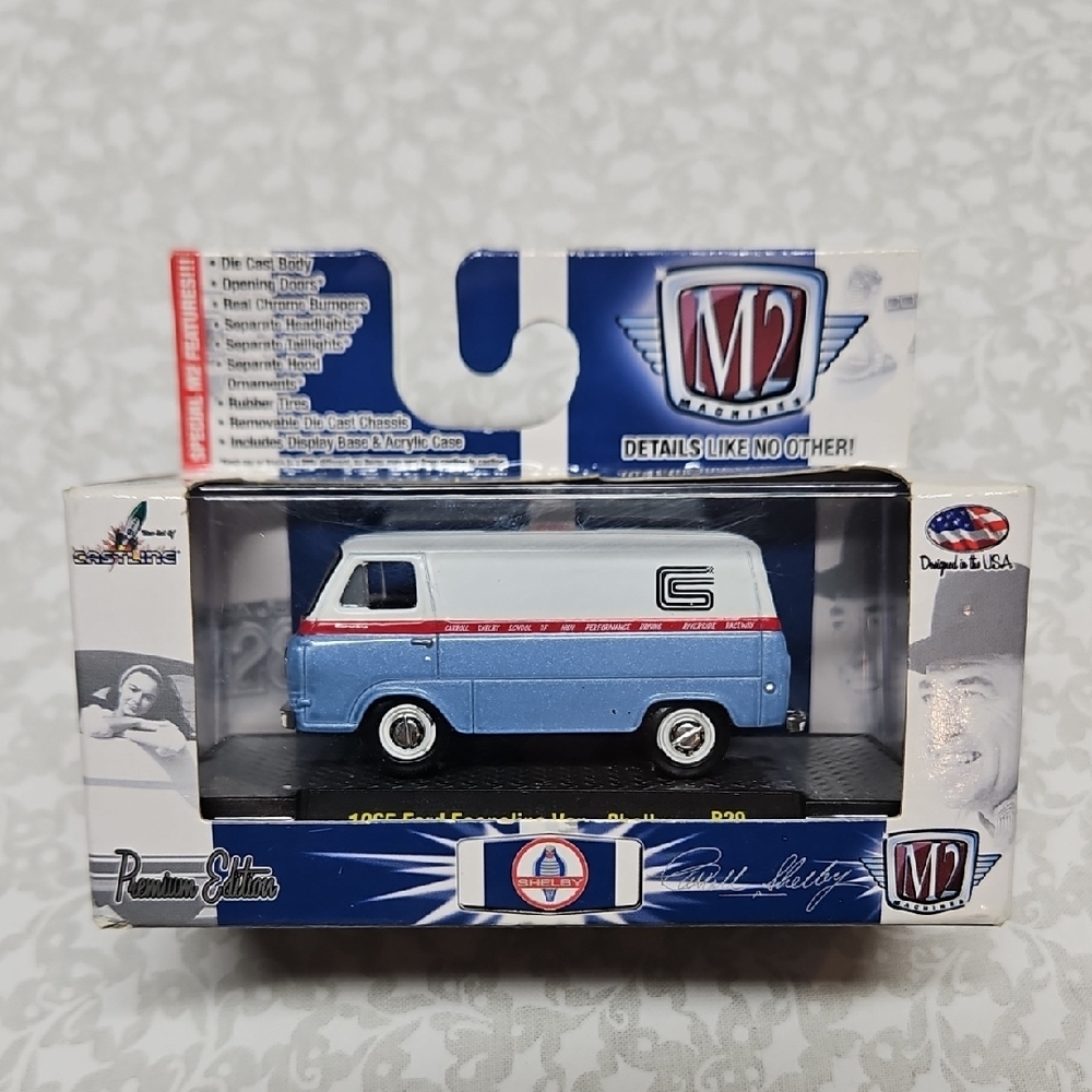 2015 M2 Machines 1965 Ford Econoline Van Shelby R29 15-07